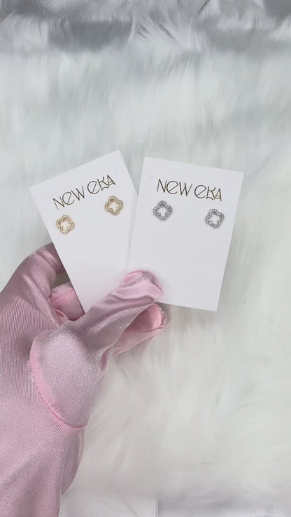 Eterna Stud Earrings